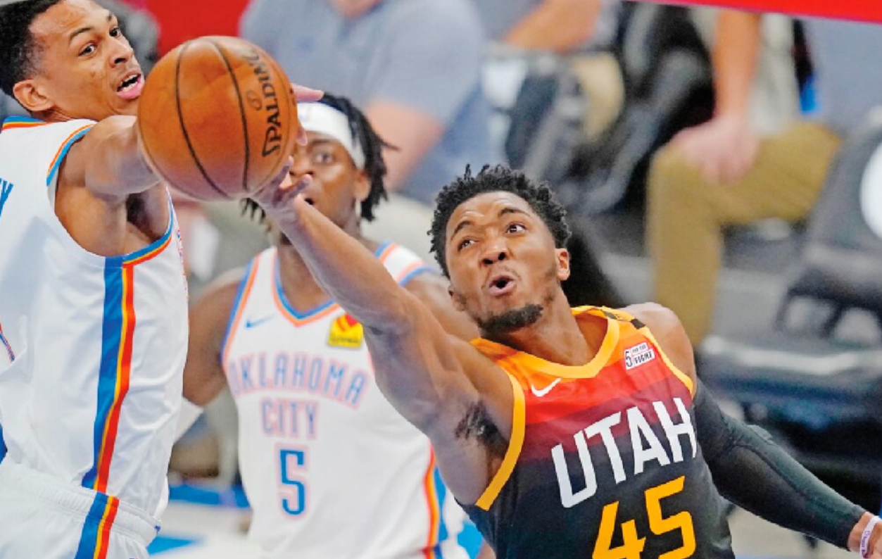 NBA: Δια χειρός Mitchell, οι Jazz πήραν τη νίκη απέναντι στους Thunder (vid)